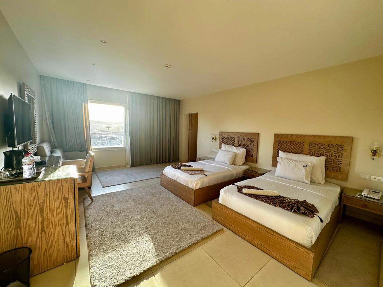 Doudou Pyramids View Hotel Kafret el-Gabal Exterior foto